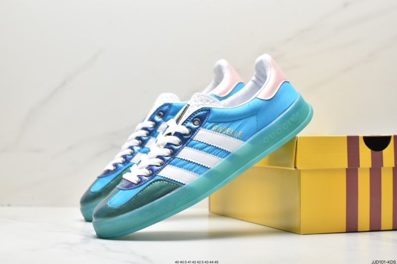 Adidas Sneakers